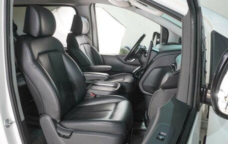 Hyundai Staria, 2022 год, 4 449 000 рублей, 8 фотография