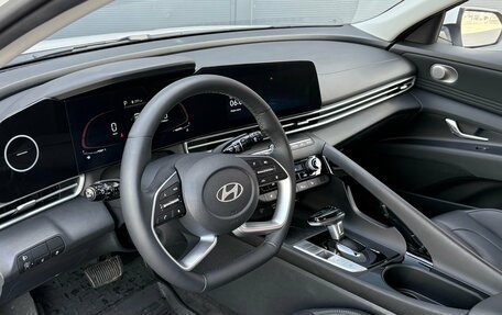 Hyundai Elantra, 2024 год, 2 395 000 рублей, 6 фотография