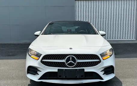 Mercedes-Benz A-Класс, 2022 год, 1 870 000 рублей, 3 фотография