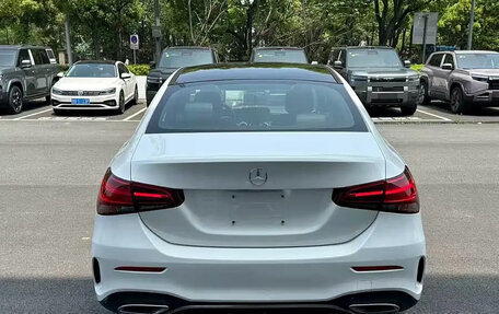 Mercedes-Benz A-Класс, 2022 год, 1 870 000 рублей, 6 фотография