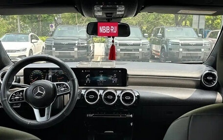 Mercedes-Benz A-Класс, 2022 год, 1 870 000 рублей, 13 фотография