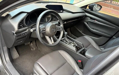 Mazda 3, 2022 год, 1 975 000 рублей, 7 фотография