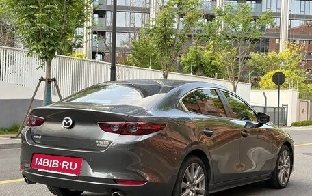 Mazda 3, 2022 год, 1 975 000 рублей, 4 фотография