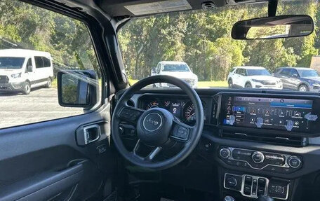 Jeep Wrangler, 2026 год, 6 100 000 рублей, 26 фотография