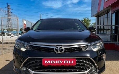 Toyota Camry, 2017 год, 2 149 000 рублей, 2 фотография