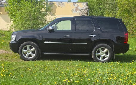 Chevrolet Tahoe III, 2011 год, 2 250 000 рублей, 2 фотография