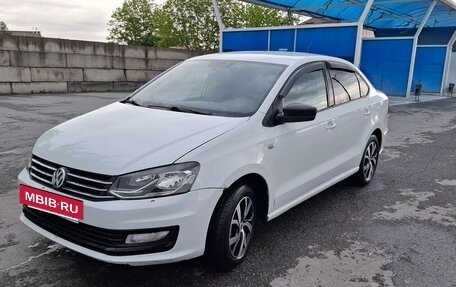 Volkswagen Polo VI (EU Market), 2018 год, 675 000 рублей, 2 фотография