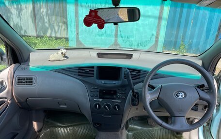 Toyota Prius IV XW50, 2001 год, 275 000 рублей, 5 фотография