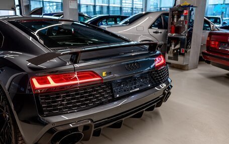 Audi R8, 2019 год, 16 800 000 рублей, 6 фотография