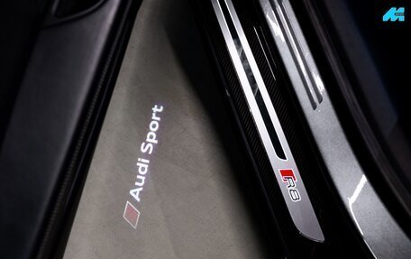 Audi R8, 2019 год, 16 800 000 рублей, 14 фотография