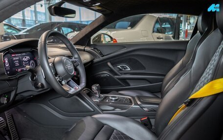 Audi R8, 2019 год, 16 800 000 рублей, 19 фотография