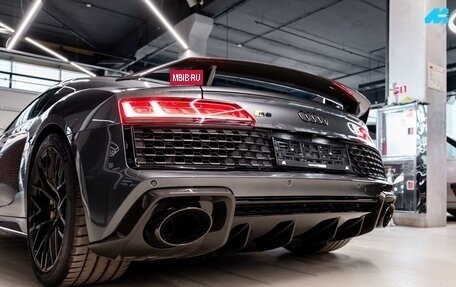 Audi R8, 2019 год, 16 800 000 рублей, 4 фотография