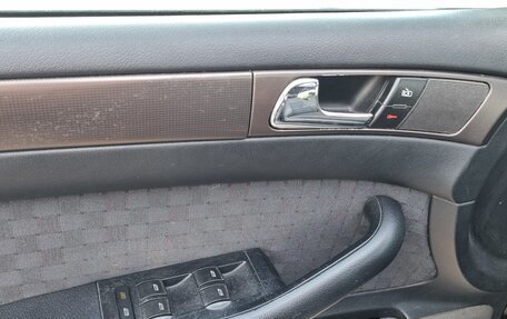 Audi A6, 1998 год, 295 000 рублей, 20 фотография
