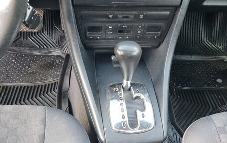Audi A6, 1998 год, 295 000 рублей, 22 фотография
