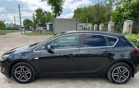 Opel Astra J, 2014 год, 800 000 рублей, 8 фотография