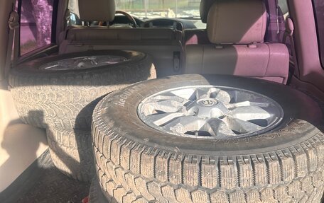 Toyota Land Cruiser 100 рестайлинг 2, 2003 год, 1 600 000 рублей, 12 фотография