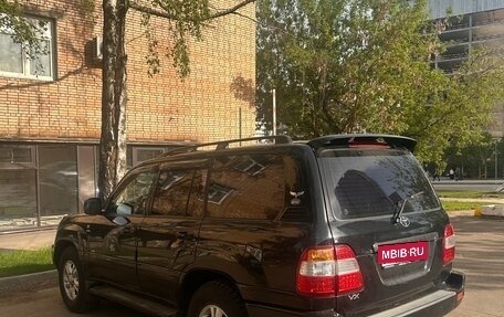 Toyota Land Cruiser 100 рестайлинг 2, 2003 год, 1 600 000 рублей, 6 фотография