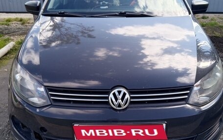 Volkswagen Polo VI (EU Market), 2011 год, 600 000 рублей, 1 фотография