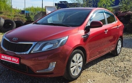 KIA Rio III рестайлинг, 2013 год, 730 000 рублей, 1 фотография