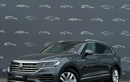 Volkswagen Touareg III, 2019 год, 4 498 700 рублей, 1 фотография
