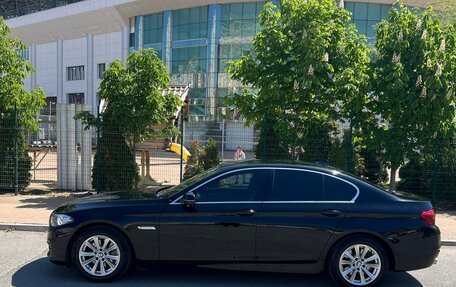 BMW 5 серия, 2015 год, 2 350 000 рублей, 2 фотография