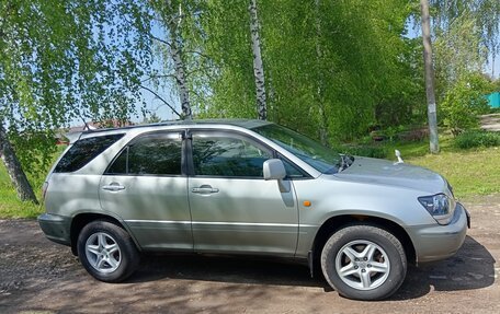 Toyota Harrier, 1998 год, 750 000 рублей, 8 фотография