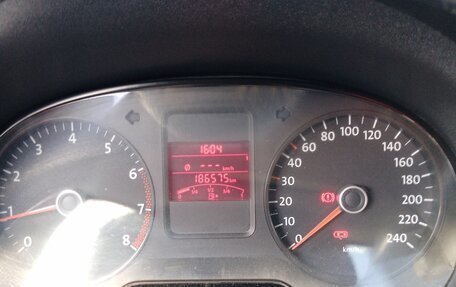 Volkswagen Polo VI (EU Market), 2011 год, 600 000 рублей, 2 фотография