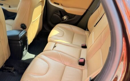 Volvo V40 Cross Country I, 2017 год, 1 700 000 рублей, 7 фотография
