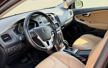 Volvo V40 Cross Country I, 2017 год, 1 700 000 рублей, 9 фотография