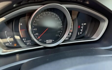Volvo V40 Cross Country I, 2017 год, 1 700 000 рублей, 10 фотография