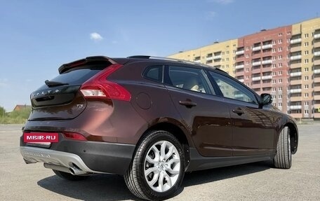 Volvo V40 Cross Country I, 2017 год, 1 700 000 рублей, 3 фотография