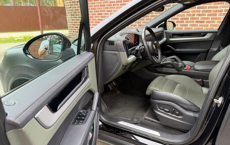 Porsche Cayenne III, 2023 год, 16 850 000 рублей, 9 фотография