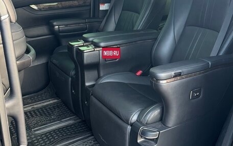 Toyota Alphard III, 2019 год, 4 399 000 рублей, 8 фотография