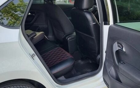 Volkswagen Polo VI (EU Market), 2019 год, 830 000 рублей, 12 фотография