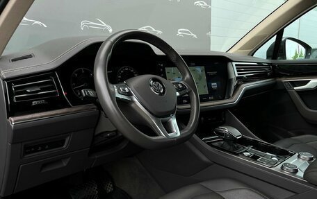 Volkswagen Touareg III, 2019 год, 4 498 700 рублей, 5 фотография