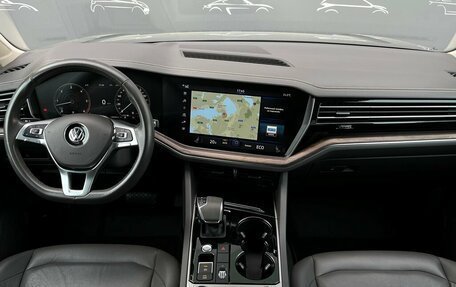 Volkswagen Touareg III, 2019 год, 4 498 700 рублей, 6 фотография