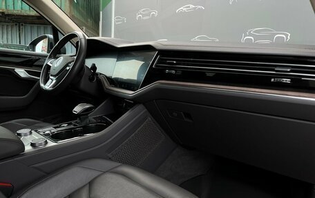 Volkswagen Touareg III, 2019 год, 4 498 700 рублей, 7 фотография