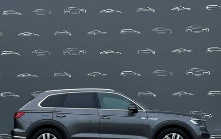 Volkswagen Touareg III, 2019 год, 4 498 700 рублей, 12 фотография