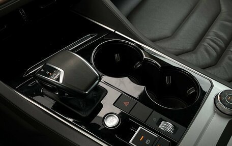 Volkswagen Touareg III, 2019 год, 4 498 700 рублей, 19 фотография