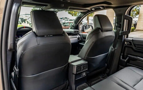 Toyota 4Runner, 2025 год, 10 800 000 рублей, 27 фотография