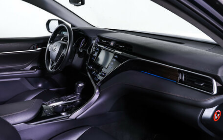 Toyota Camry, 2019 год, 2 590 000 рублей, 11 фотография
