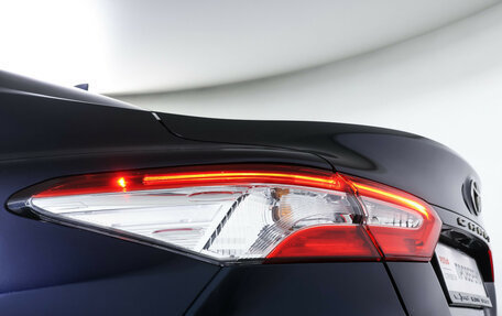 Toyota Camry, 2019 год, 2 590 000 рублей, 21 фотография