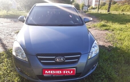 KIA cee'd I рестайлинг, 2008 год, 620 000 рублей, 1 фотография