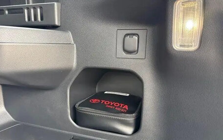 Toyota 4Runner, 2026 год, 7 465 000 рублей, 15 фотография