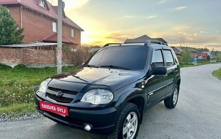 Chevrolet Niva I рестайлинг, 2012 год, 560 000 рублей, 4 фотография