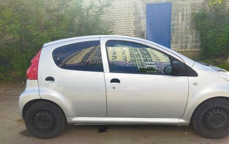 Peugeot 107 I рестайлинг, 2009 год, 490 000 рублей, 4 фотография