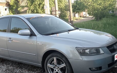 Hyundai Sonata VI, 2006 год, 600 000 рублей, 2 фотография