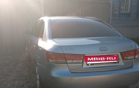 Hyundai Sonata VI, 2006 год, 600 000 рублей, 3 фотография