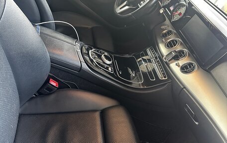 Mercedes-Benz E-Класс, 2018 год, 1 700 000 рублей, 5 фотография
