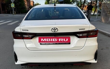 Toyota Yaris XP150 рестайлинг, 2022 год, 2 250 000 рублей, 6 фотография